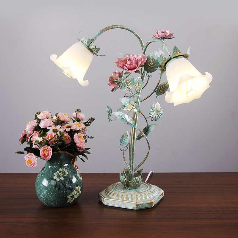 Pastoral Flowers And Plants Bedroom Bedside Lamp