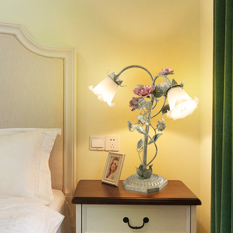 Pastoral Flowers And Plants Bedroom Bedside Lamp